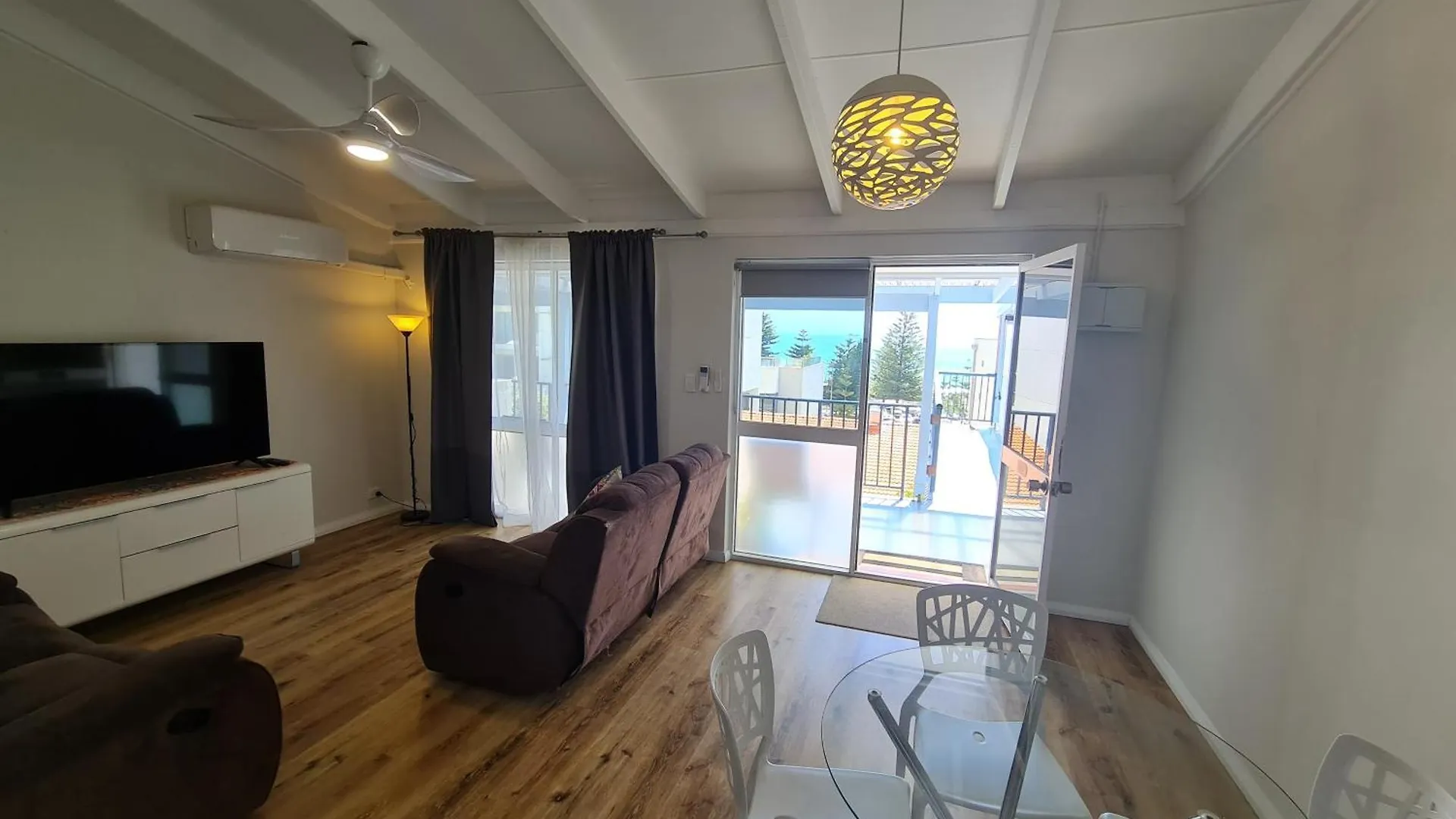 Coastal Living Iconic Scarborough Beach Perth
