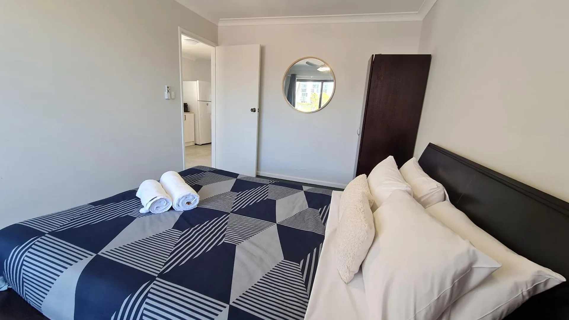 Coastal Living Iconic Scarborough Beach Perth Apartman